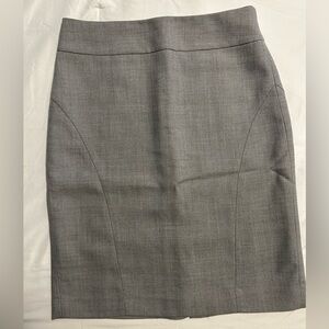 Banana Republic Gray Women's pencil Skirt - size 6